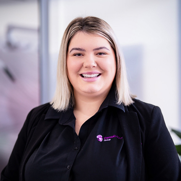 Tanika - Front Office Coordinator In Greenvale Dental House